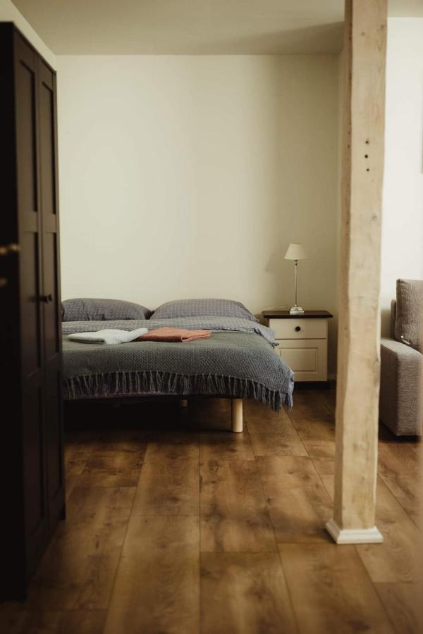 ルブベク・シロンスキ Lawendowa Stajnia Bed & Breakfast エクステリア 写真